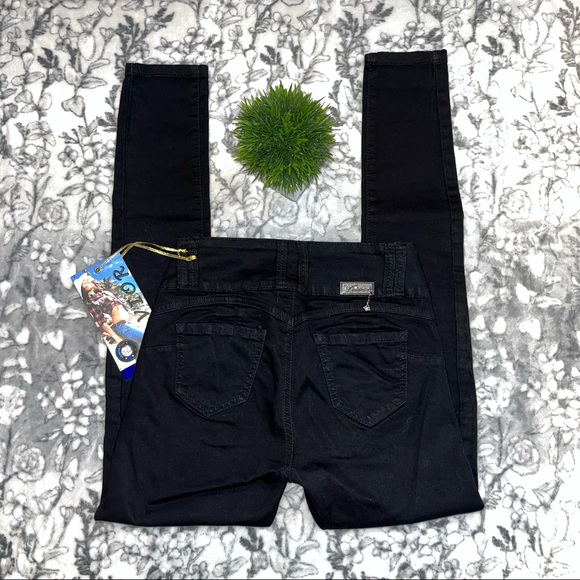 🌚 VIOR Ankle Denim Jeans - Picture 4 of 9